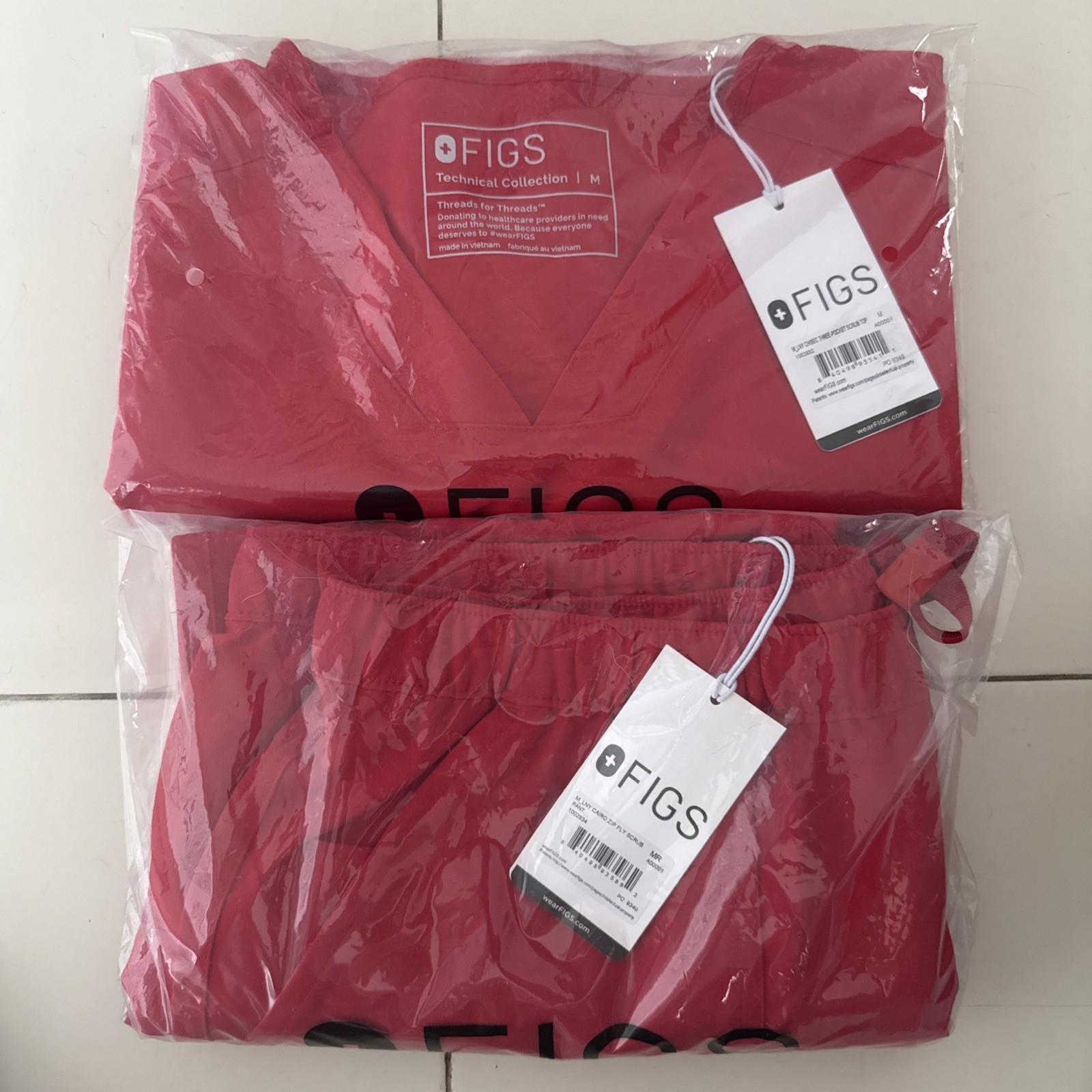 FIGS Men’s Scrub Set – Chiseled (M) & Cairo (M) Lunar New Year Pop Red NWT