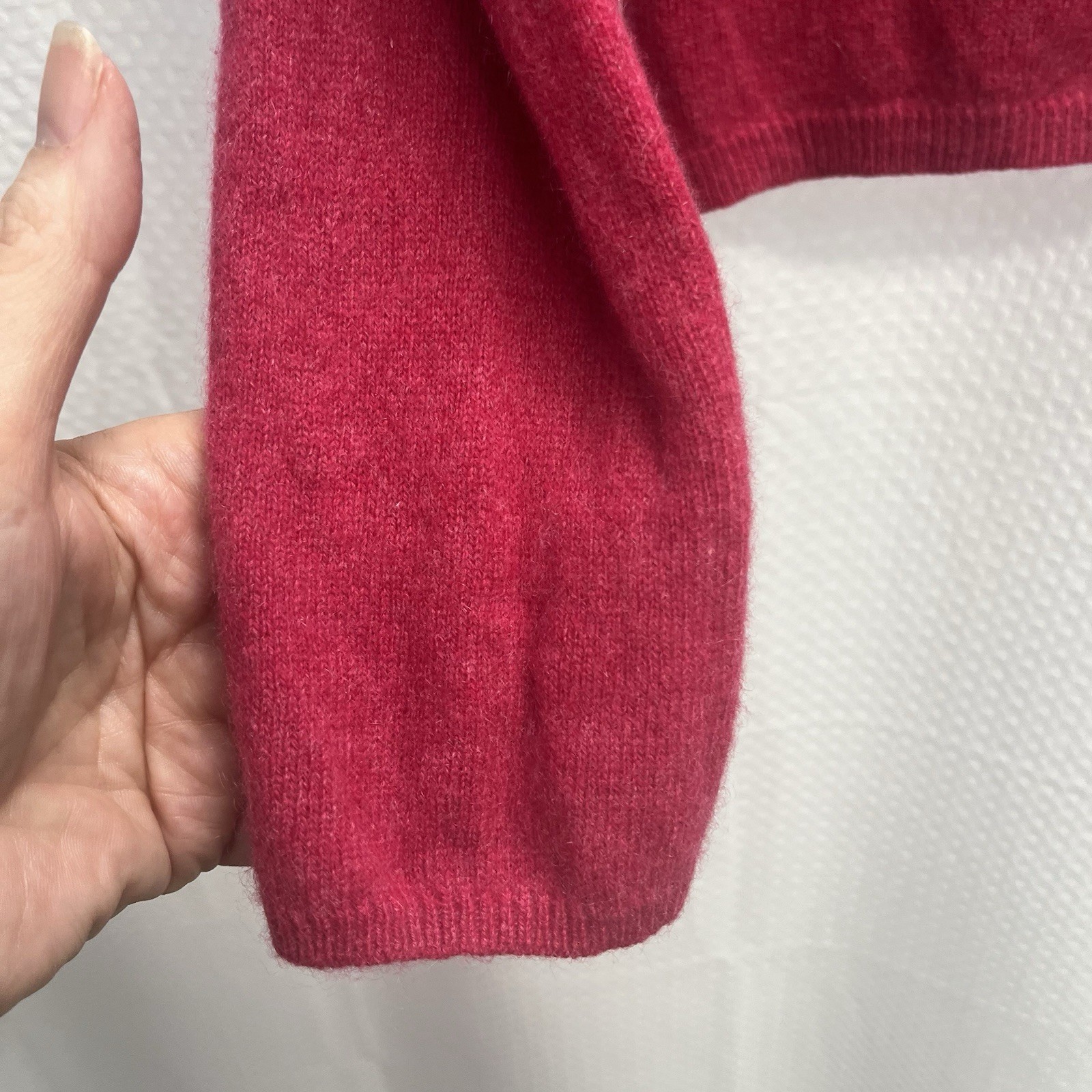 Madison 100% Cashmere Dark Pink Turtleneck Sweater Small Classic