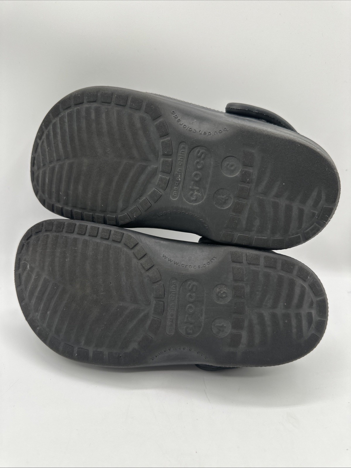 CROCS Black Classic Clogs w/ Jibbitz Charms Size: Men 4 / Women 6