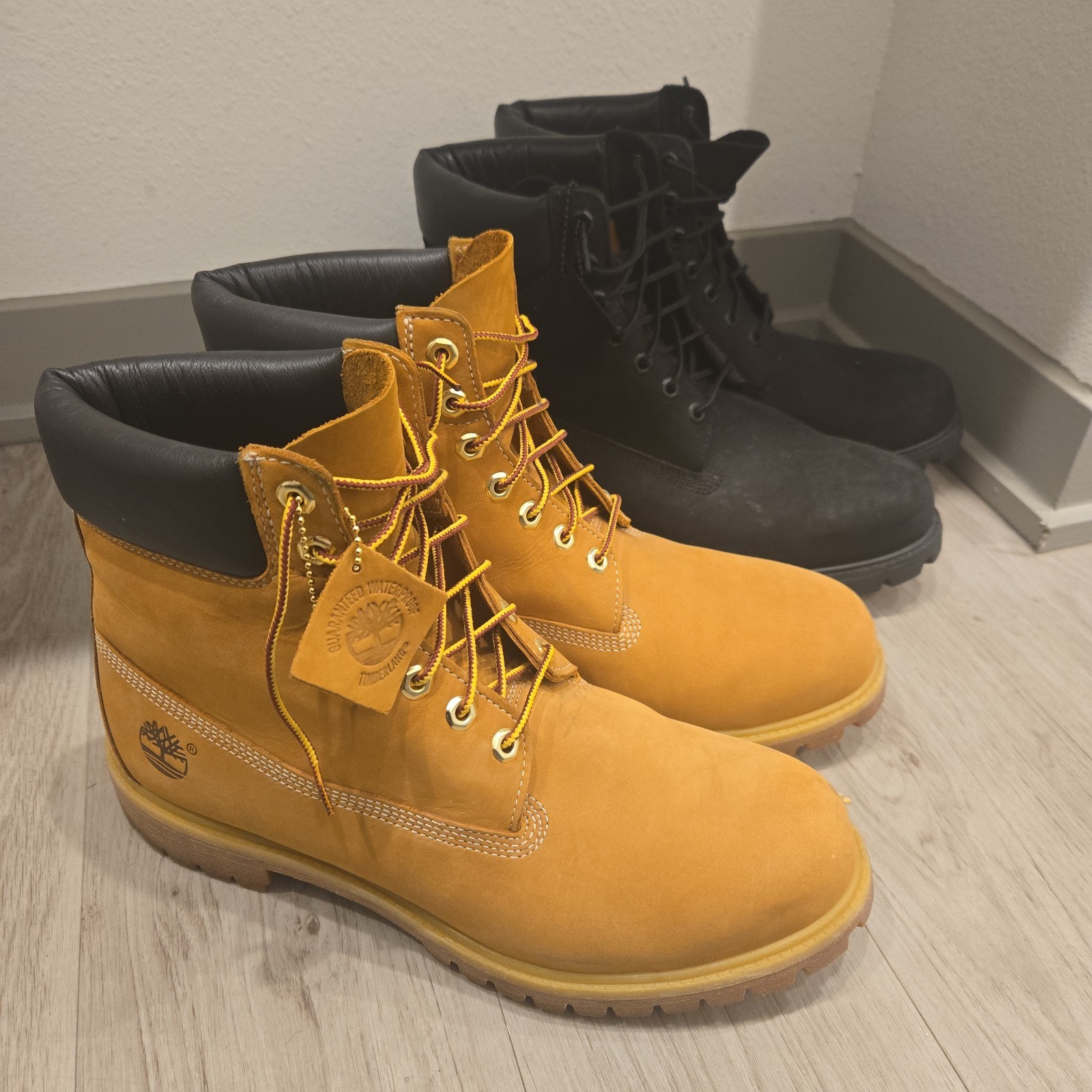 TIMBERLAND BOOTS 6 Inch 2 Pairs BLACK WHEAT PRE OWNED SEE DESCRIPTION