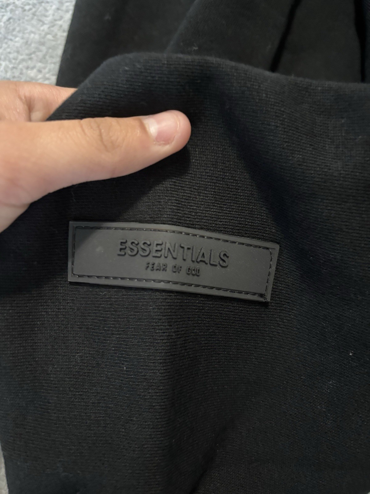 Essentials Fear of God Men’s M Black Pullover Hoodie Fleece Cotton Logo Pockets