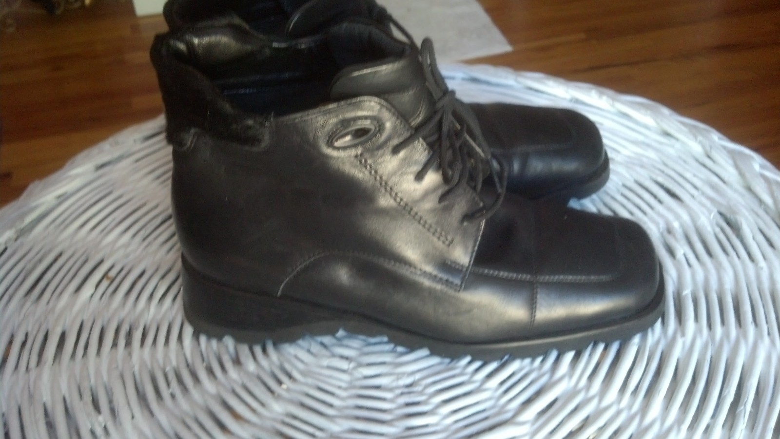 (Theresia M. Celeste) Black SOFT Leather Ankle Boots (Germany) Euro Size 4.5