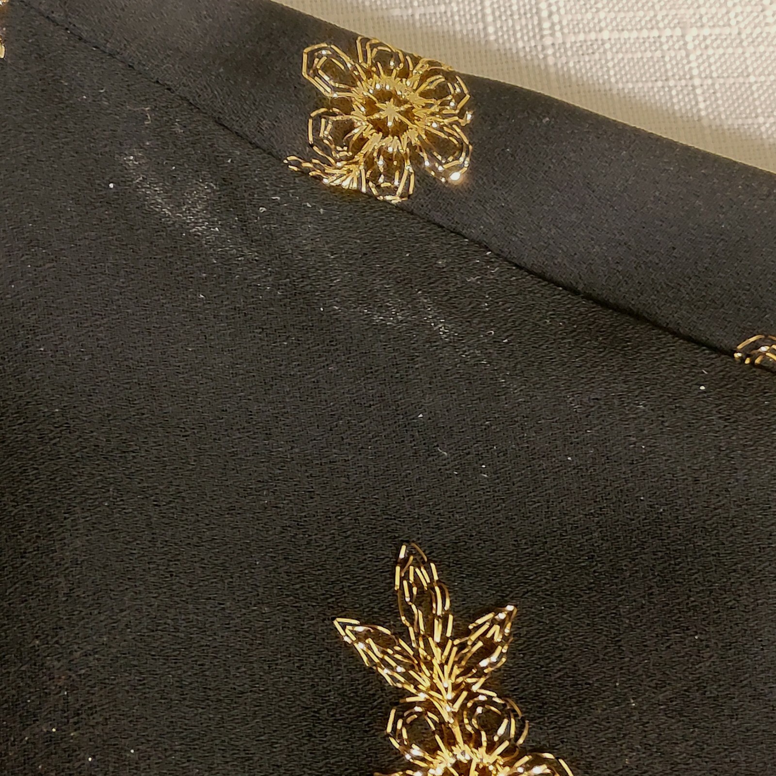 ABS Allen Schwartz Collection Black Blouse Top Gold Embellishments Sz M – Stains