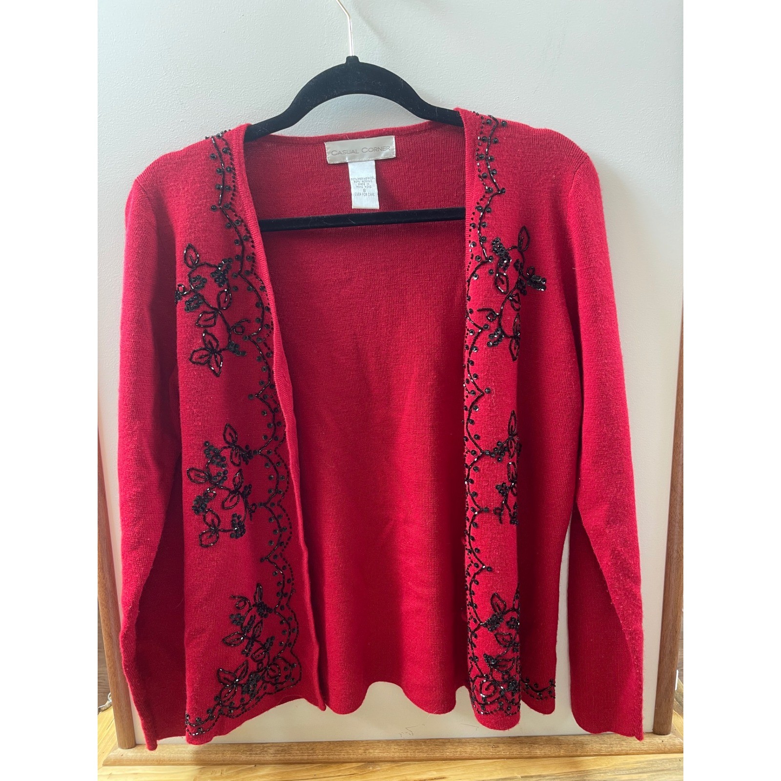 Casual Corner Red Merino Wool Blend Beaded Floral Cardigan Sweater Womens Small