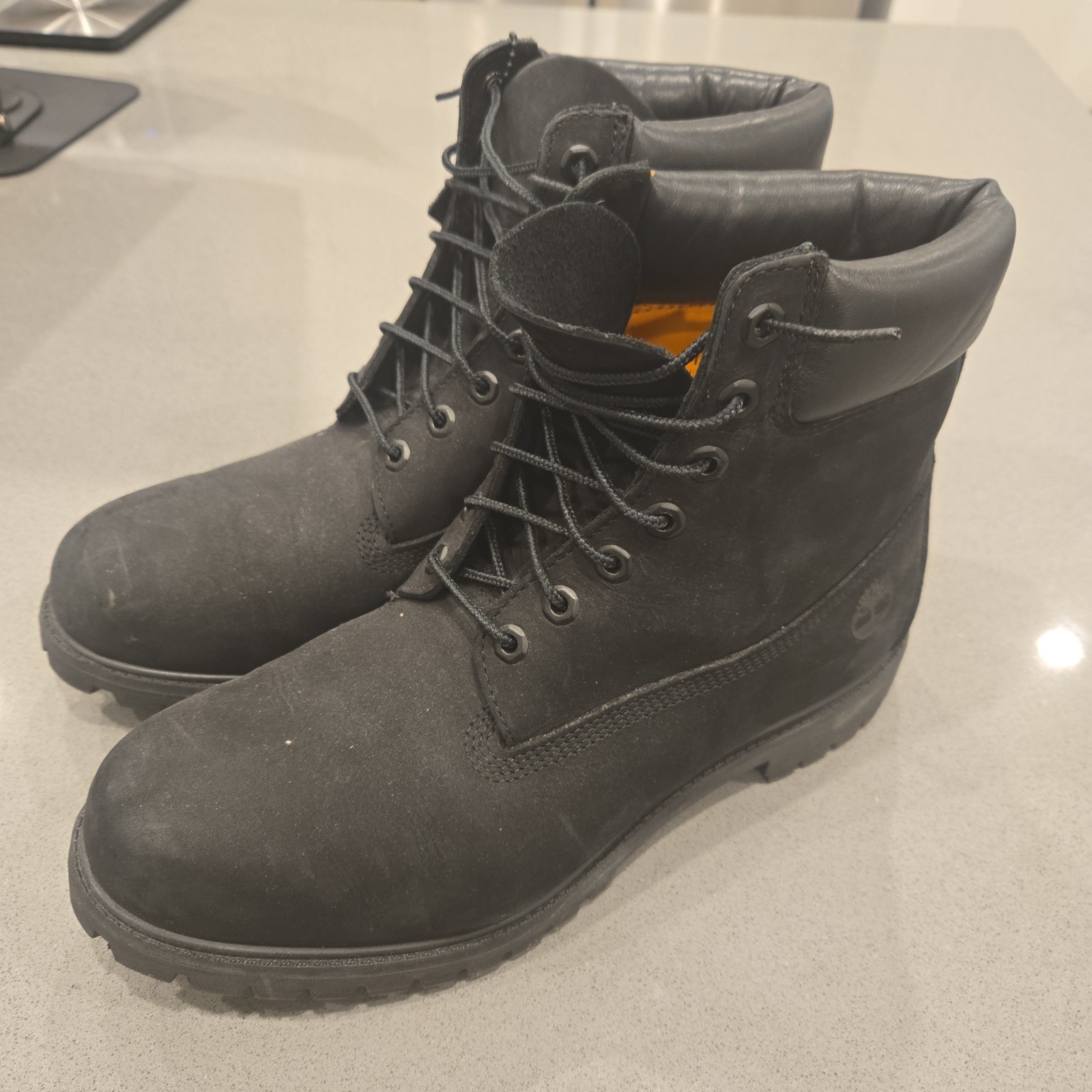 TIMBERLAND BOOTS 6 Inch 2 Pairs BLACK WHEAT PRE OWNED SEE DESCRIPTION