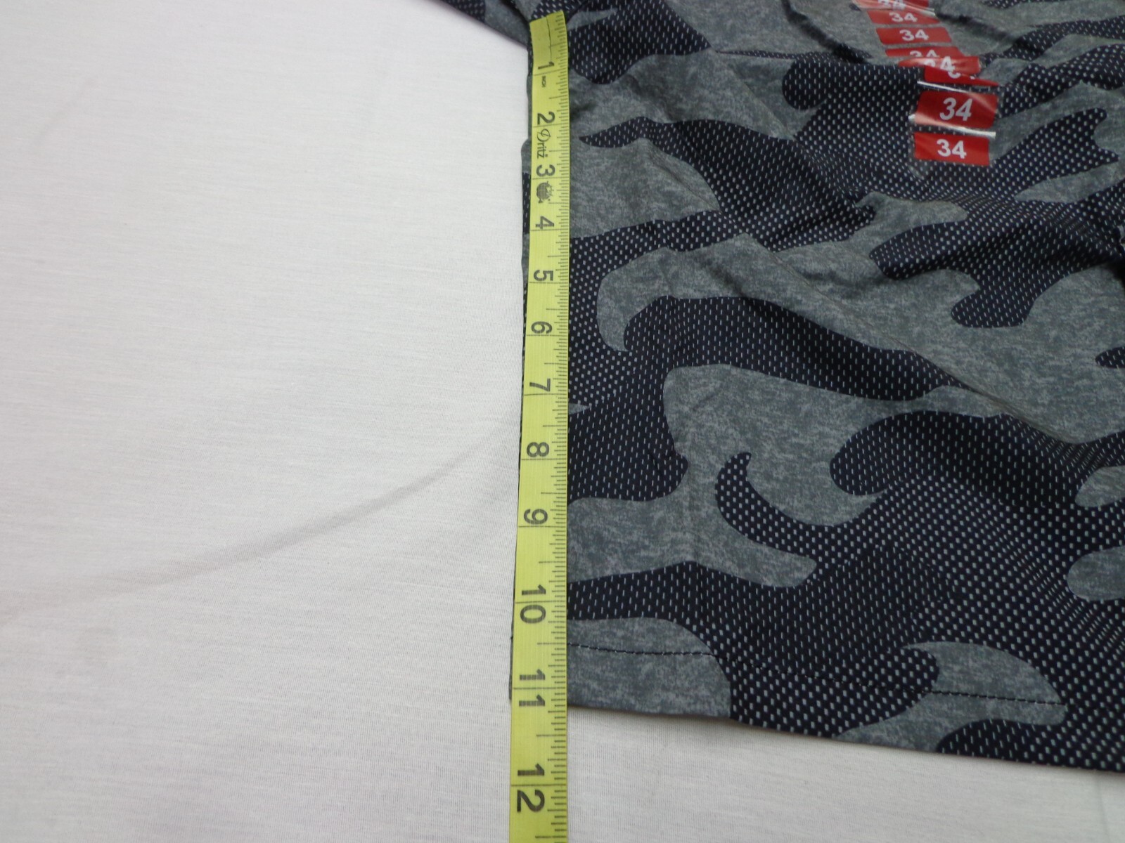 Iron Co Belted Stretch Performance Hybrid Cargo Shorts Gray Camo Size 34