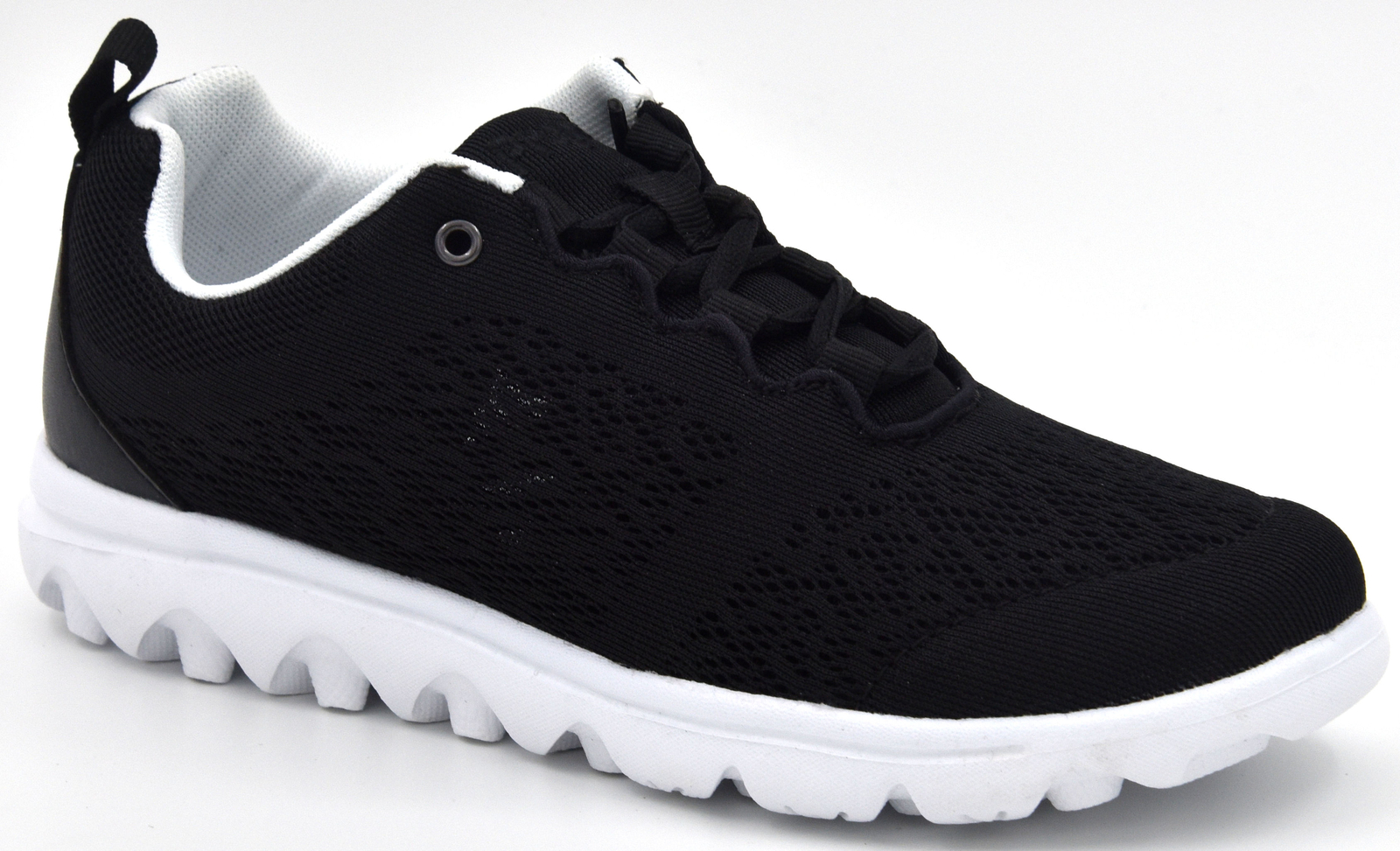 Propet Women’s TravelActiv Sneaker W5102 Black
