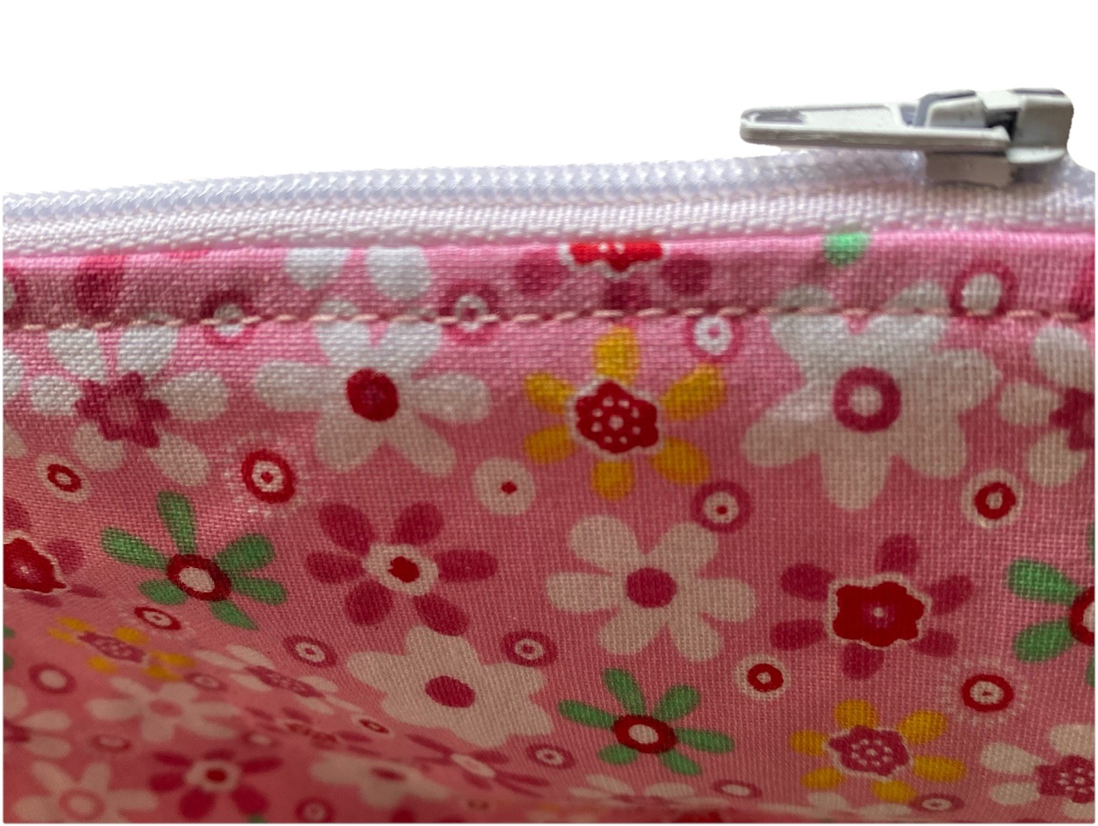 Handmade Zipper Pouch /Cosmetic bag 5.5 X 7.5 Inch Cotton Pink Floral Print