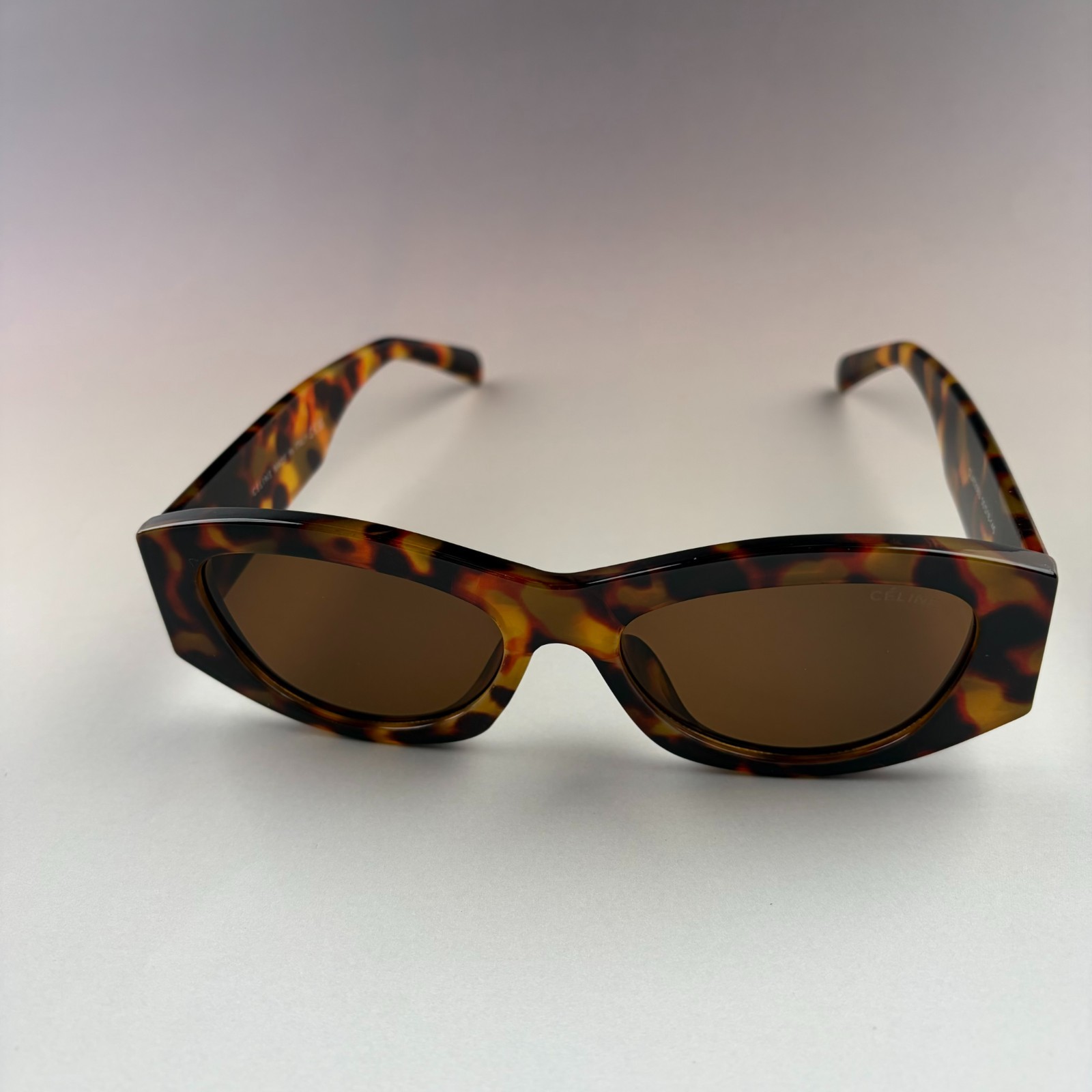 New In Box – Celine Women’s Triomphe Cat Eye Sunglasses Black Designer Travel