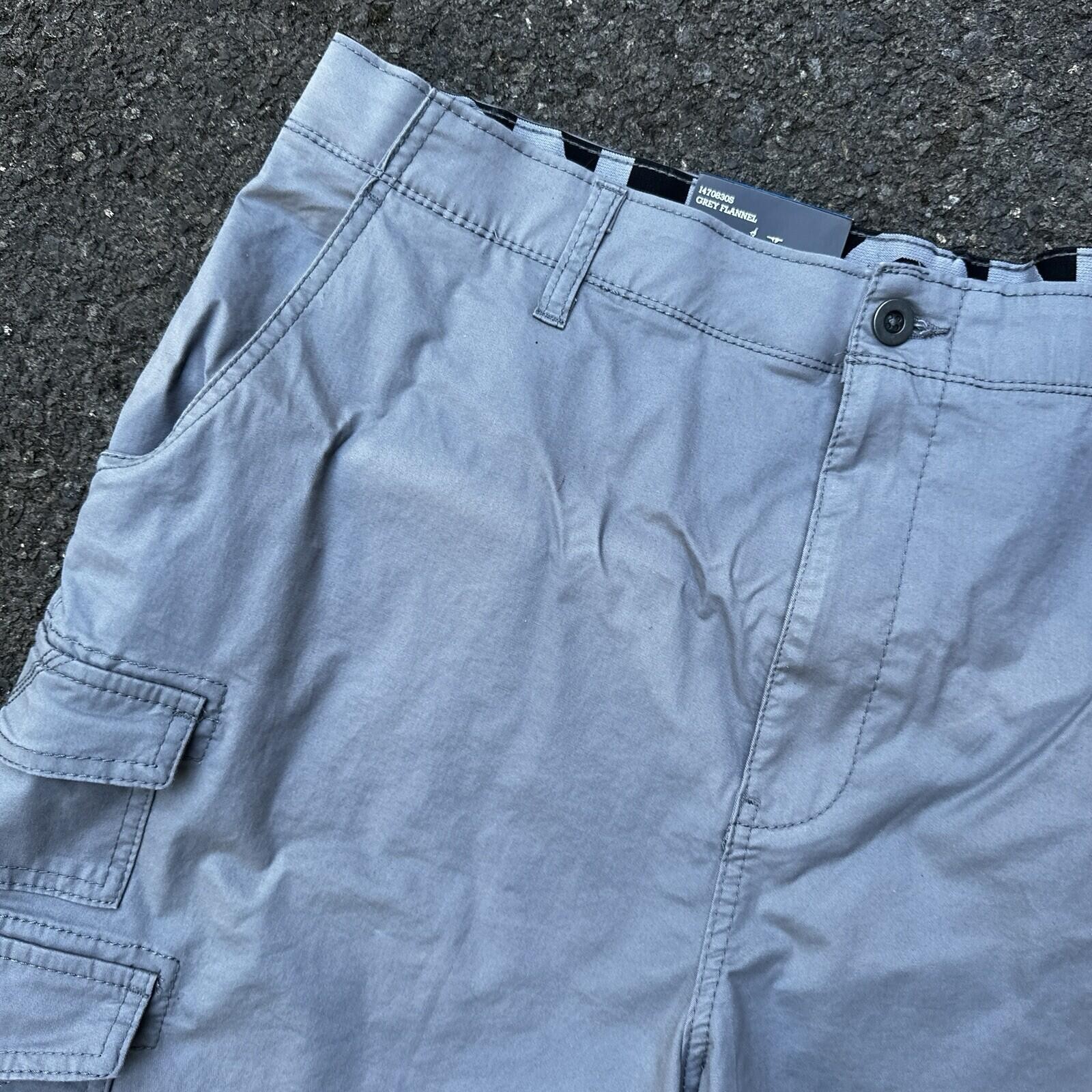 Iron Co. Men’s NWT 38 Comfort Waistband Regular Fit Stretch Cargo Short