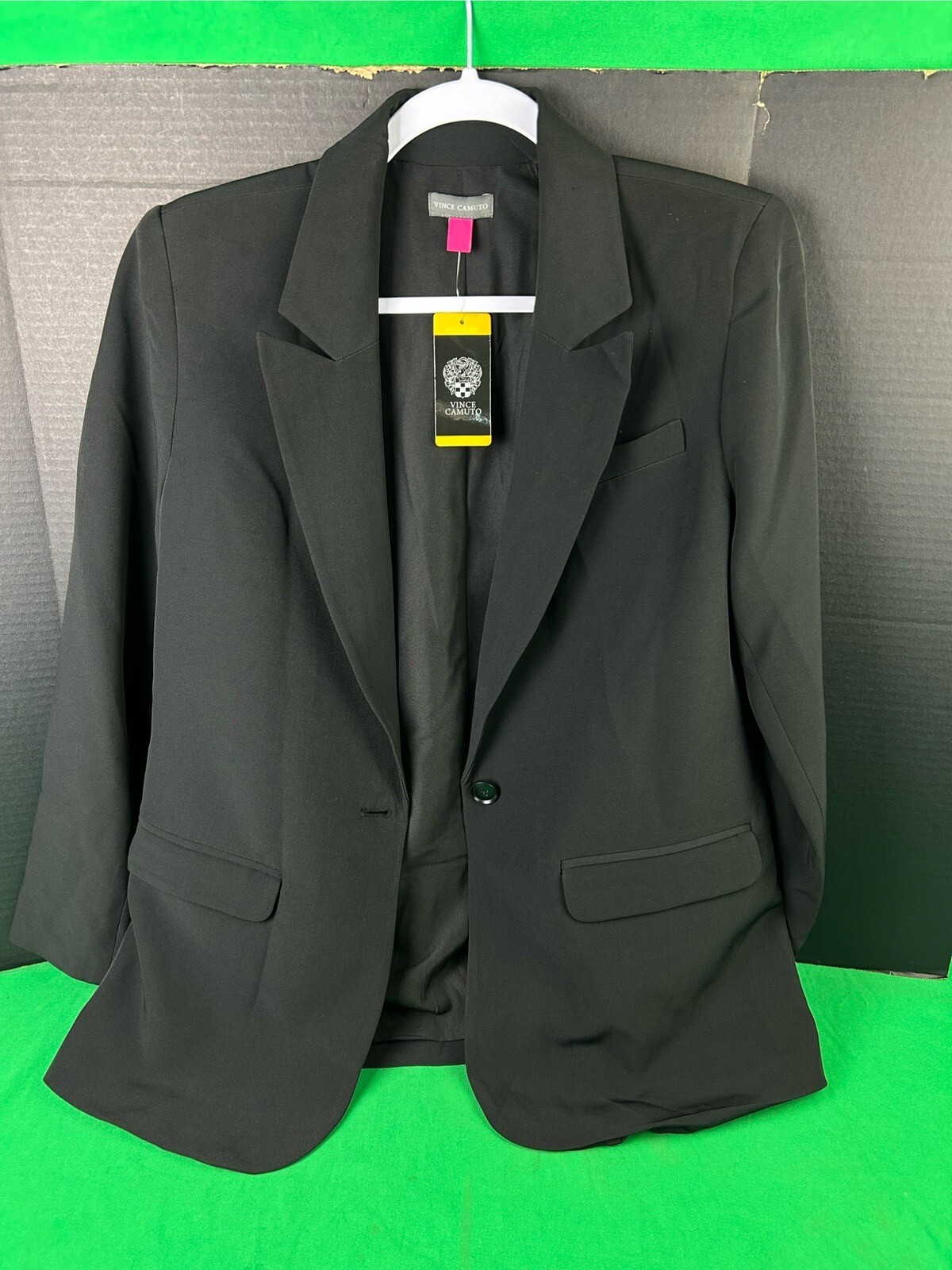 Vince Camuto Ladies Fully Lined Padded Shoulder Split Blazer Size M Black