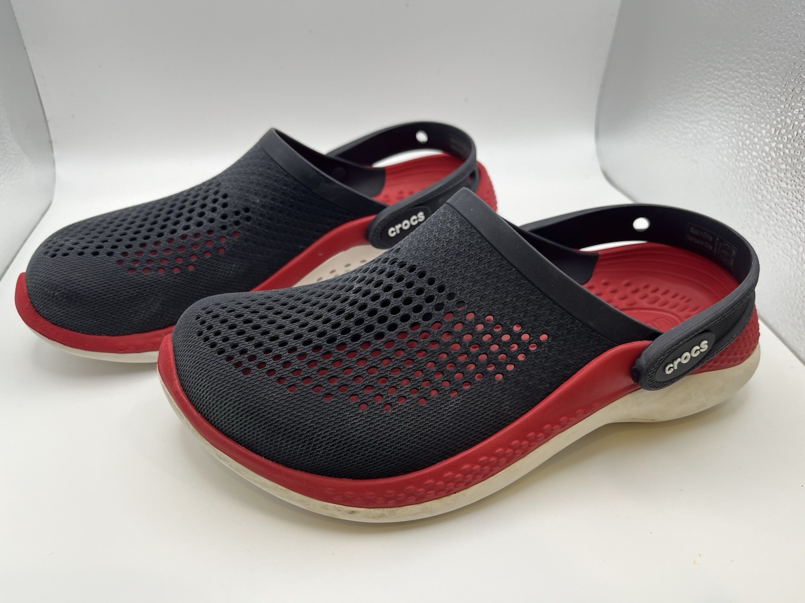 Crocs LiteRide 360 Clog Black Red, Men 4 Women 6, Water Comfort Slip On. EUC