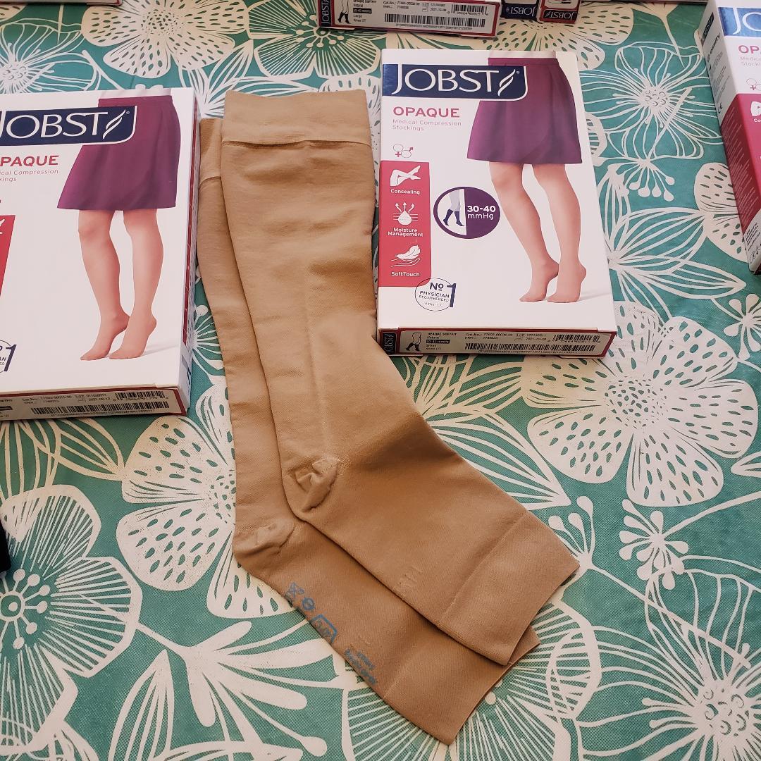 Jobst Opaque Soft Fit OT 20-30 30-40 Compression Knee Stockings Size Color