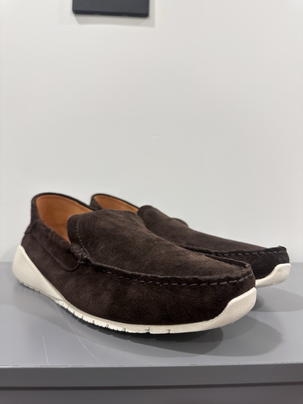Olukai Men’s Brown Suede Slip-On Loafer Round Toe Stitched Rubber Sole 9