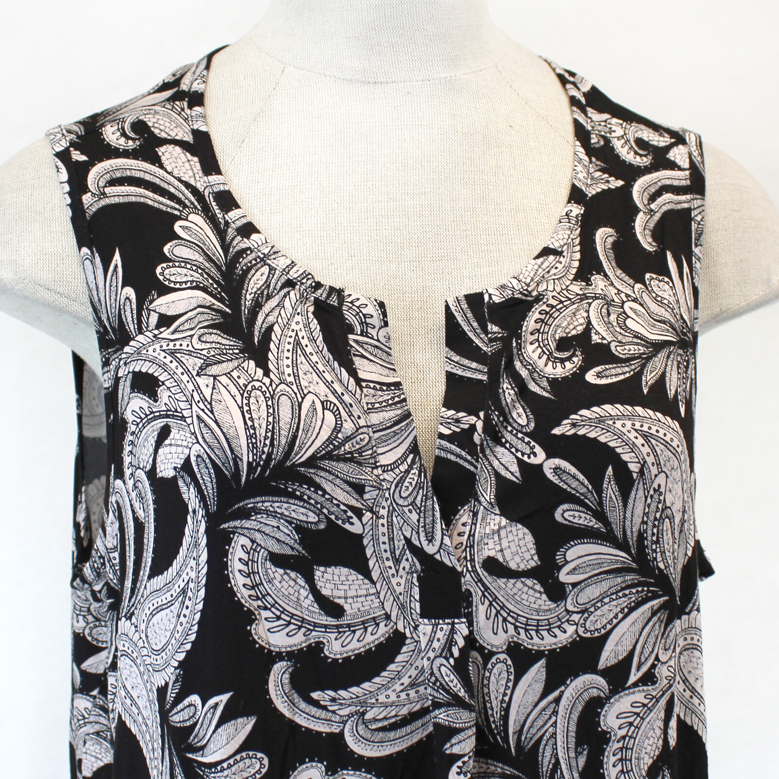 Jones NY Plus Bronze/Black Paisley Sleeveless Splitneck Top 2X Spring Summer