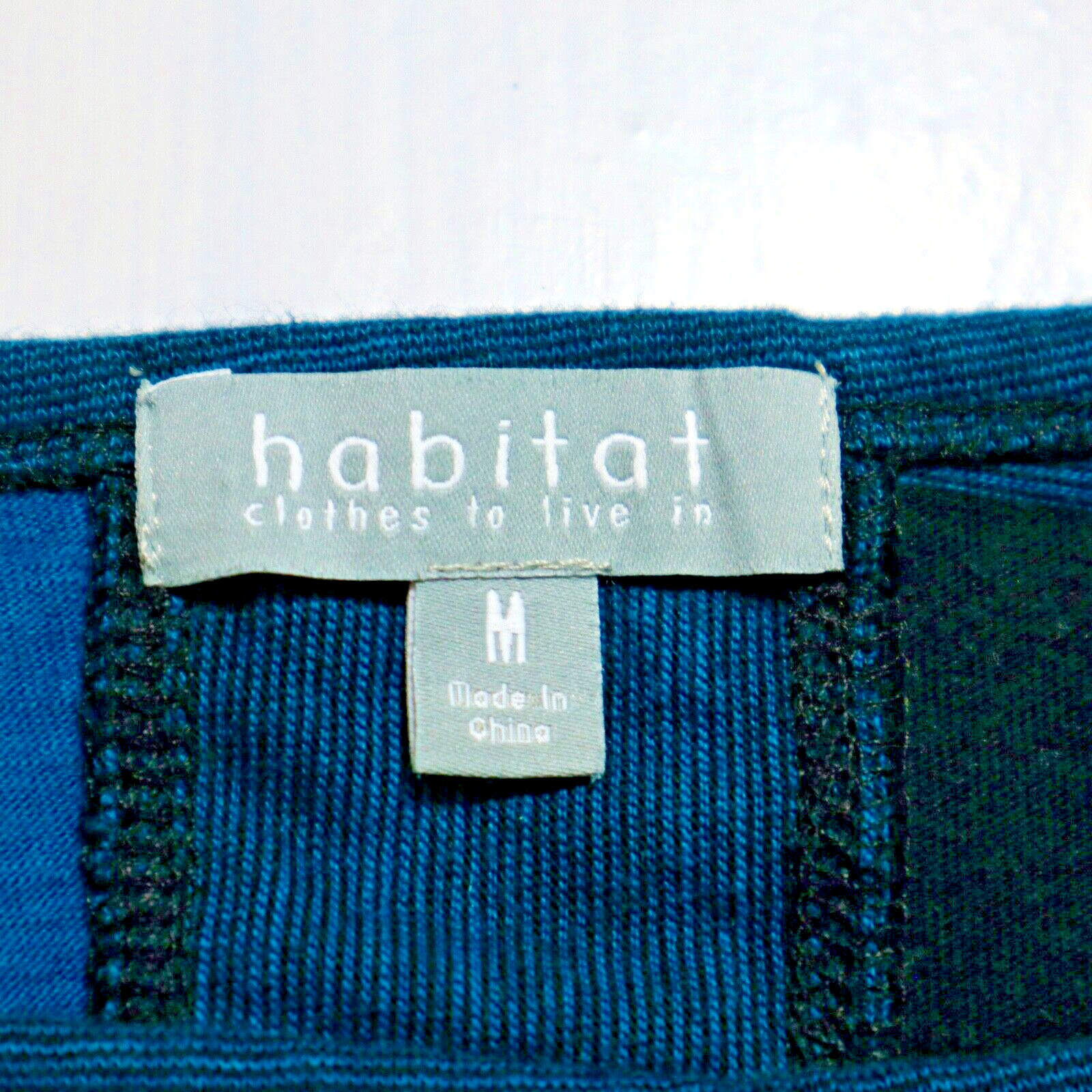 Habitat Size M Stripe Asymmetrical Hem Tee Jersey Blue Black