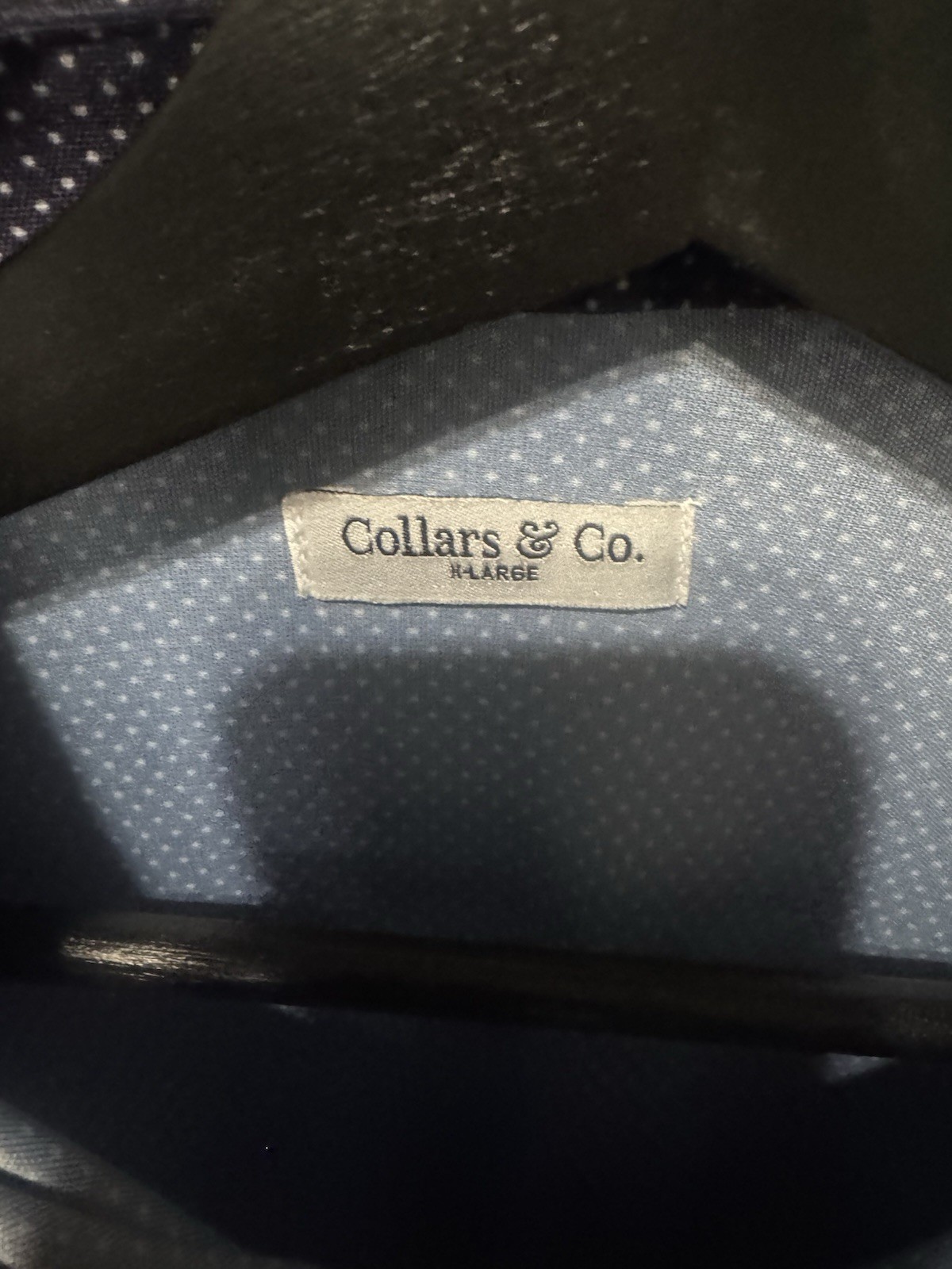 Collars & Co. Men’s Short Sleeve XL. Blue Polka Dot