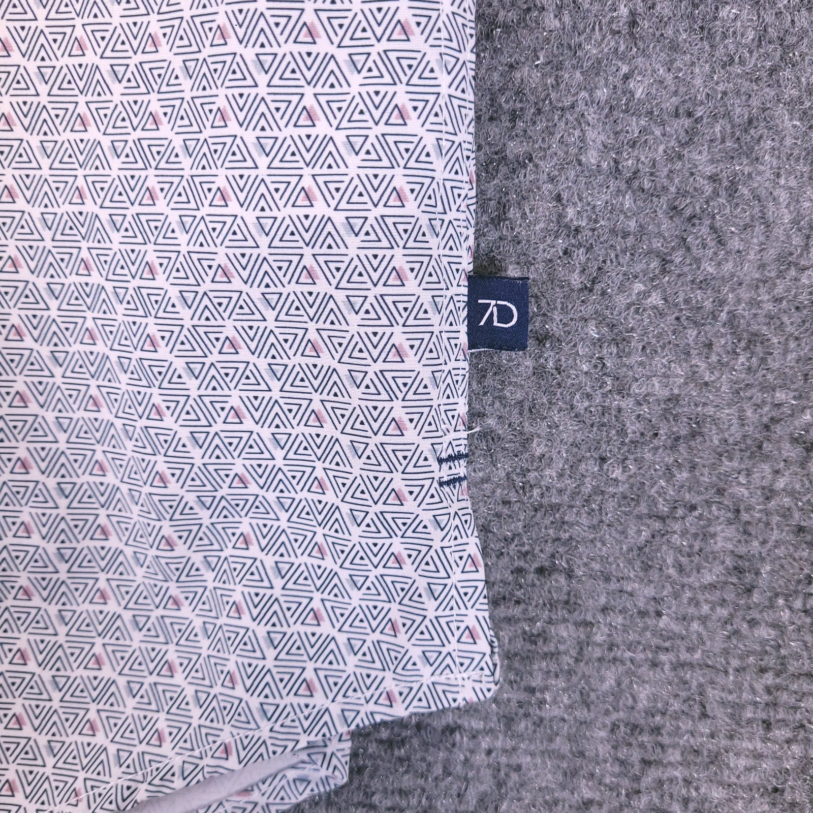 7d 7 Diamonds Shirt Men Small Button Up Geometric 4 Way Stretch Trim Contrast