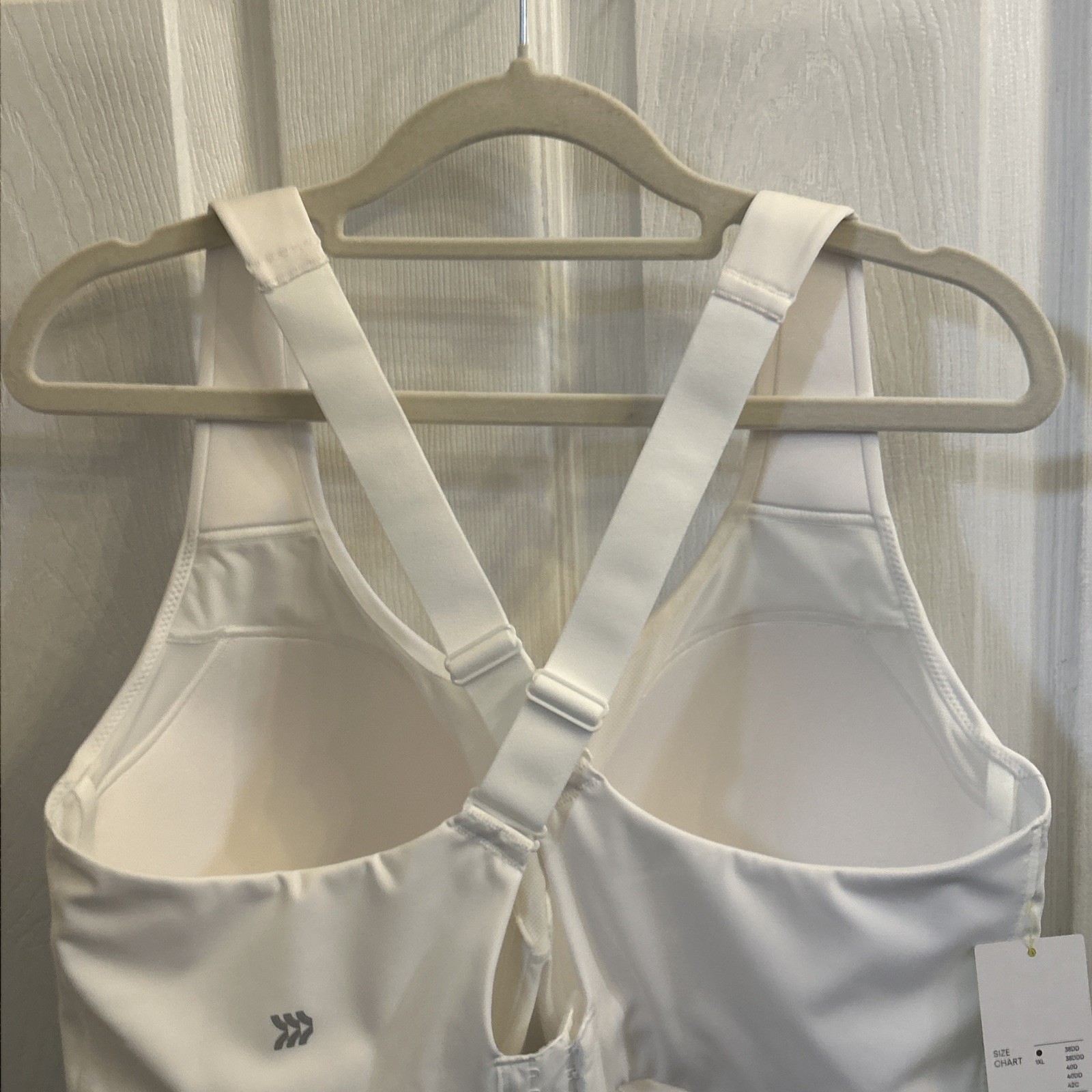 NWT All In Motion High Support Adjustable Wireless Convertible Strap Bra 42DDD