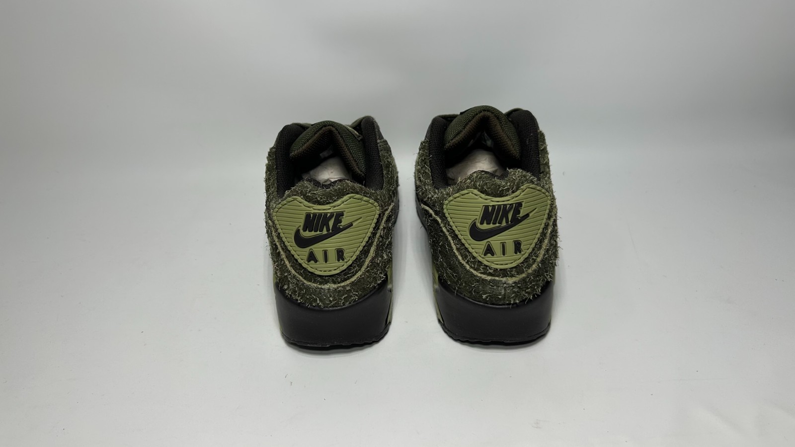 Nike Air Max 90 Premium Skunk Men’s Size 11 Cargo Khaki HV6663-300