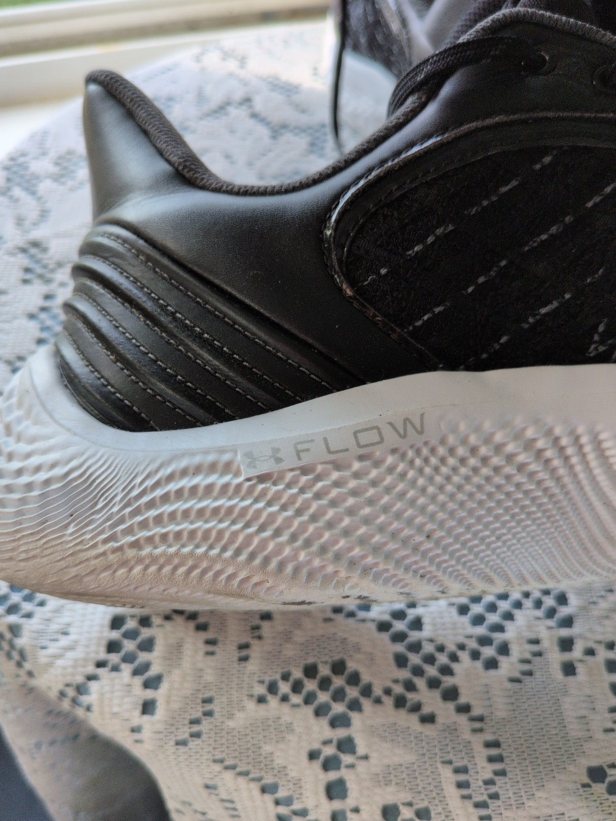 Curry Flow 9 Under Armour Basketball Sneakers Black White Men’s Size 14