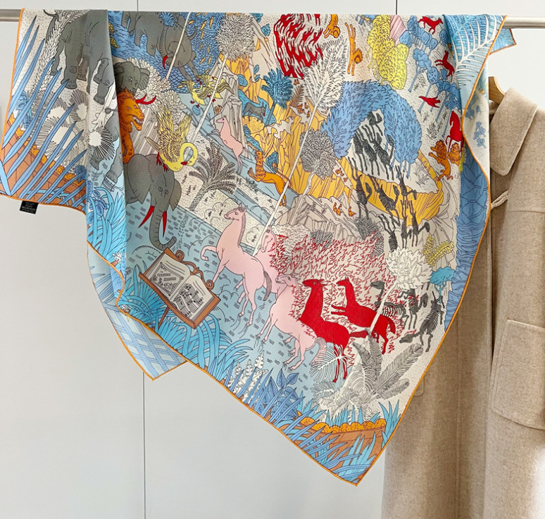 70% Cashmere 30% Silk Wrap Scarf Animal World Print Double Face Print Shawl 53”