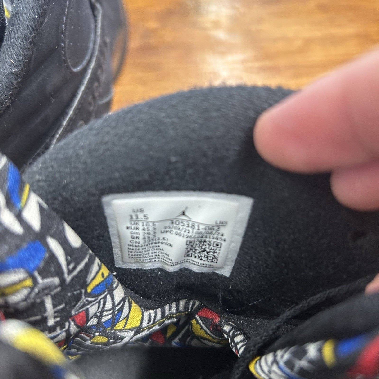 Size 11.5 – Jordan 8 Retro Mid Playoff Lightly Used