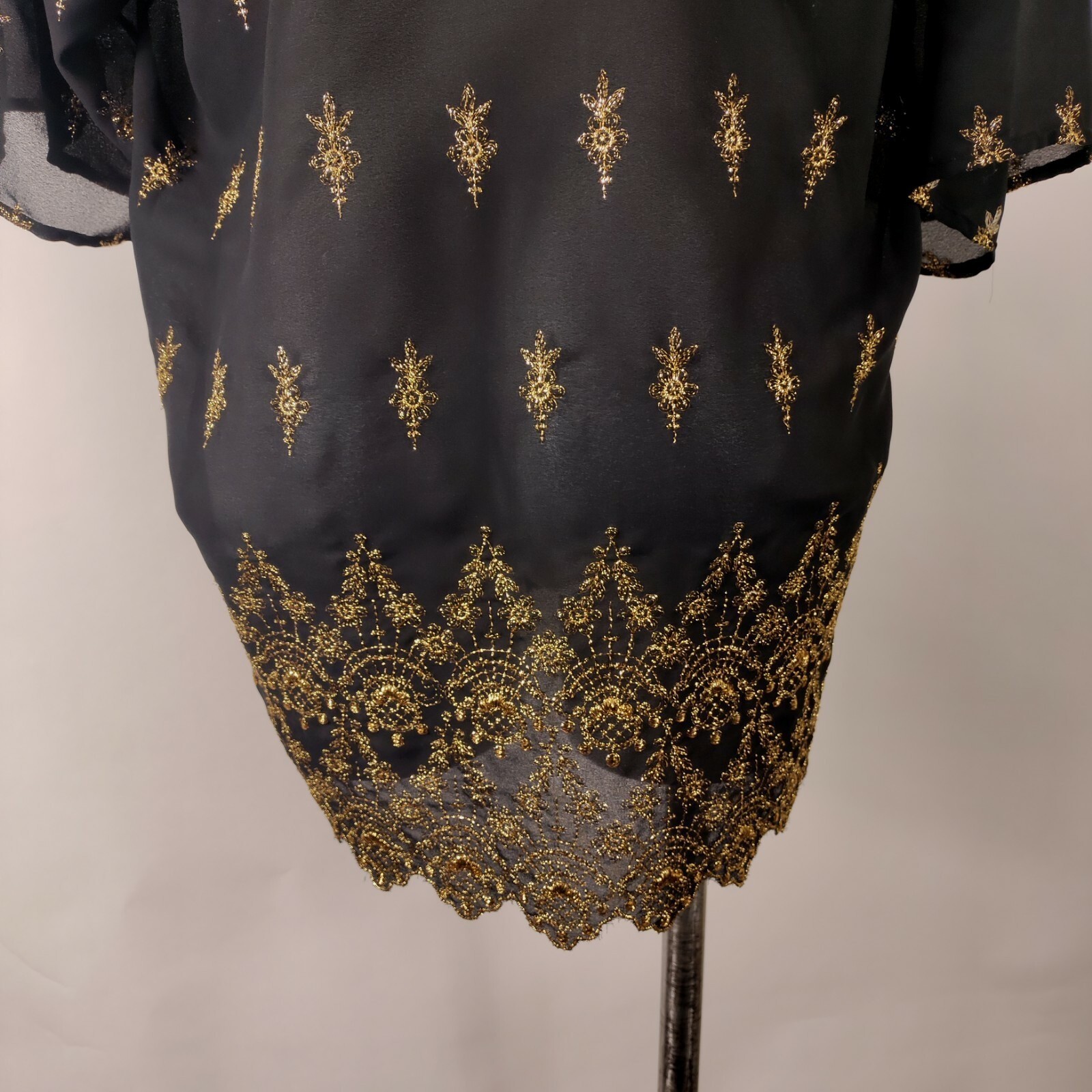 ABS Allen Schwartz Collection Black Blouse Top Gold Embellishments Sz M – Stains