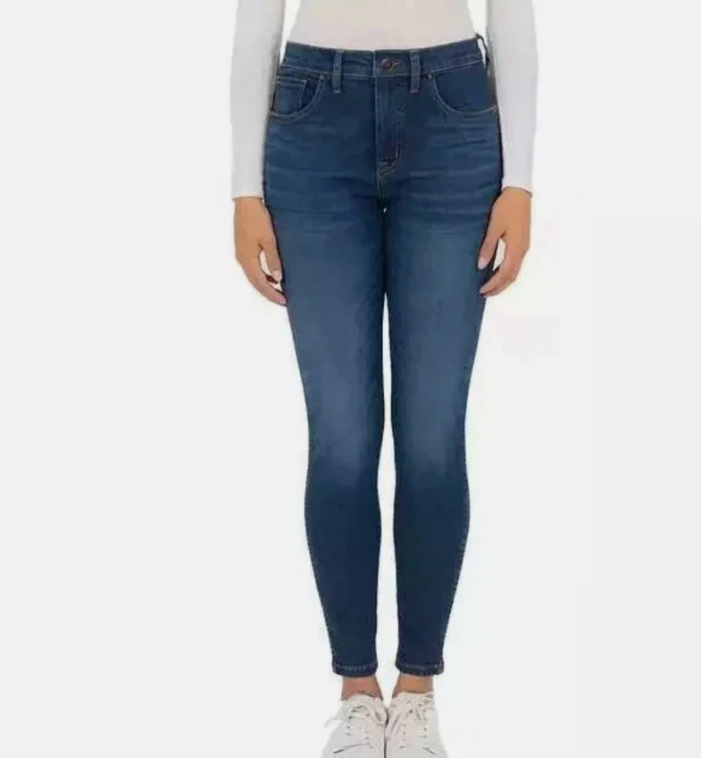 Kirkland Signature Women’s High-Rise Skinny Jeans, Blue, Size 10