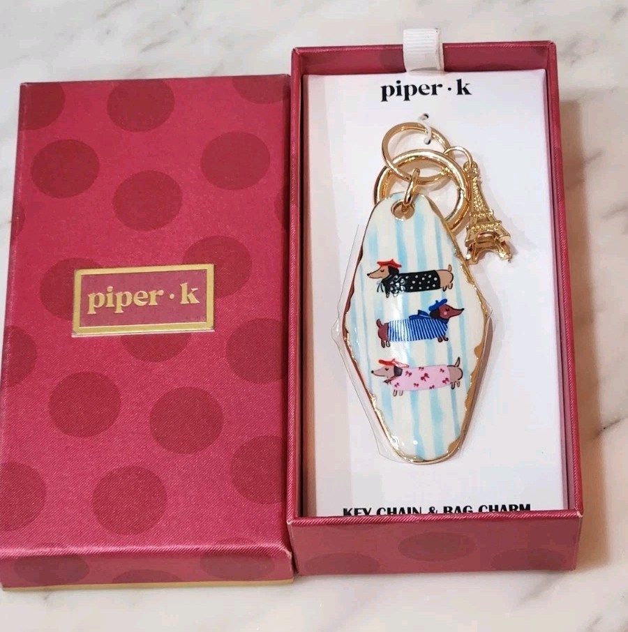 NIB! Piper K Dachshund Wiener Dog Eiffel Tower Paris Gold Accent Bag Charm