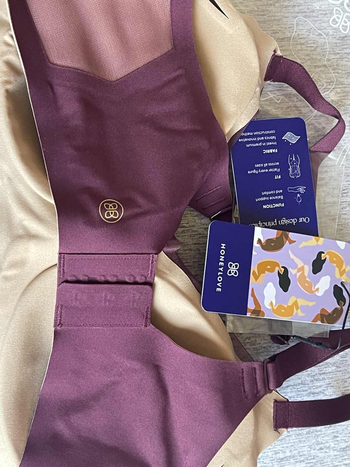 NWT HONEYLOVE Crossover Wireless Bra Size Medium 36 B/C Fig $69