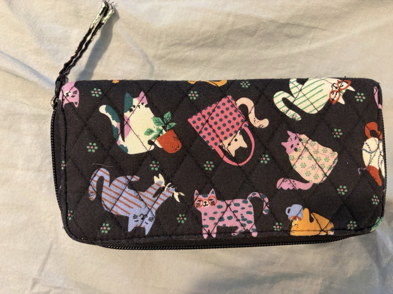 vera bradley Quilted Vibrant Cat Print Backpack With Matching Zip Wallet Black