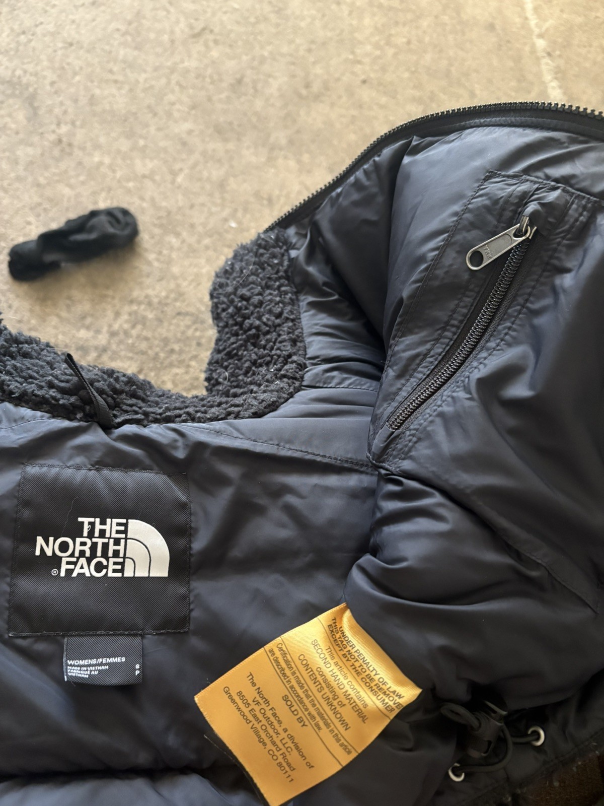 The North Face Women’s Cropped High Pile Sherpa Nuptse Down Jacket L