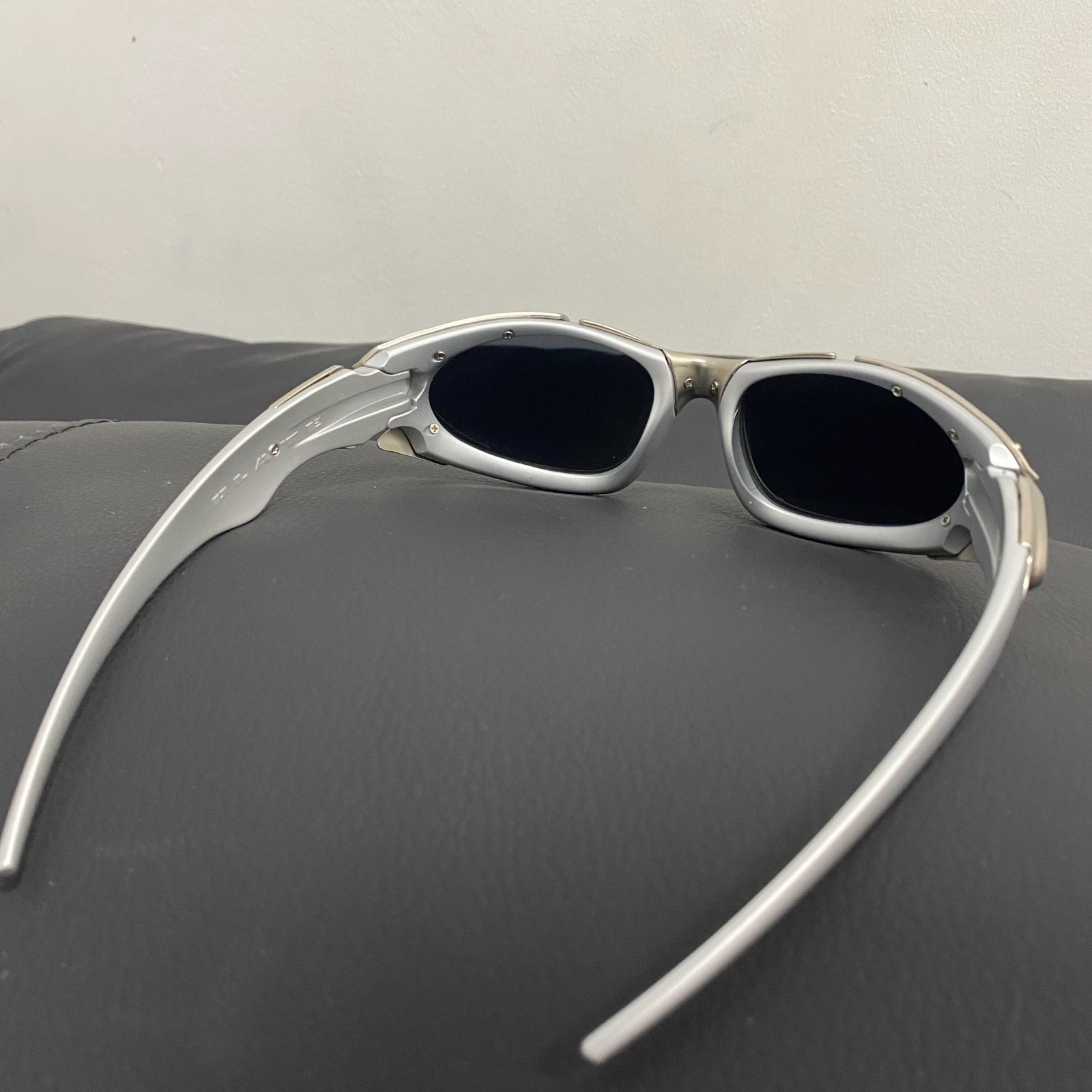Vintage Oakley 90s Plate sunglasses Polarized Black Lens Y2K GorpCore Hypev