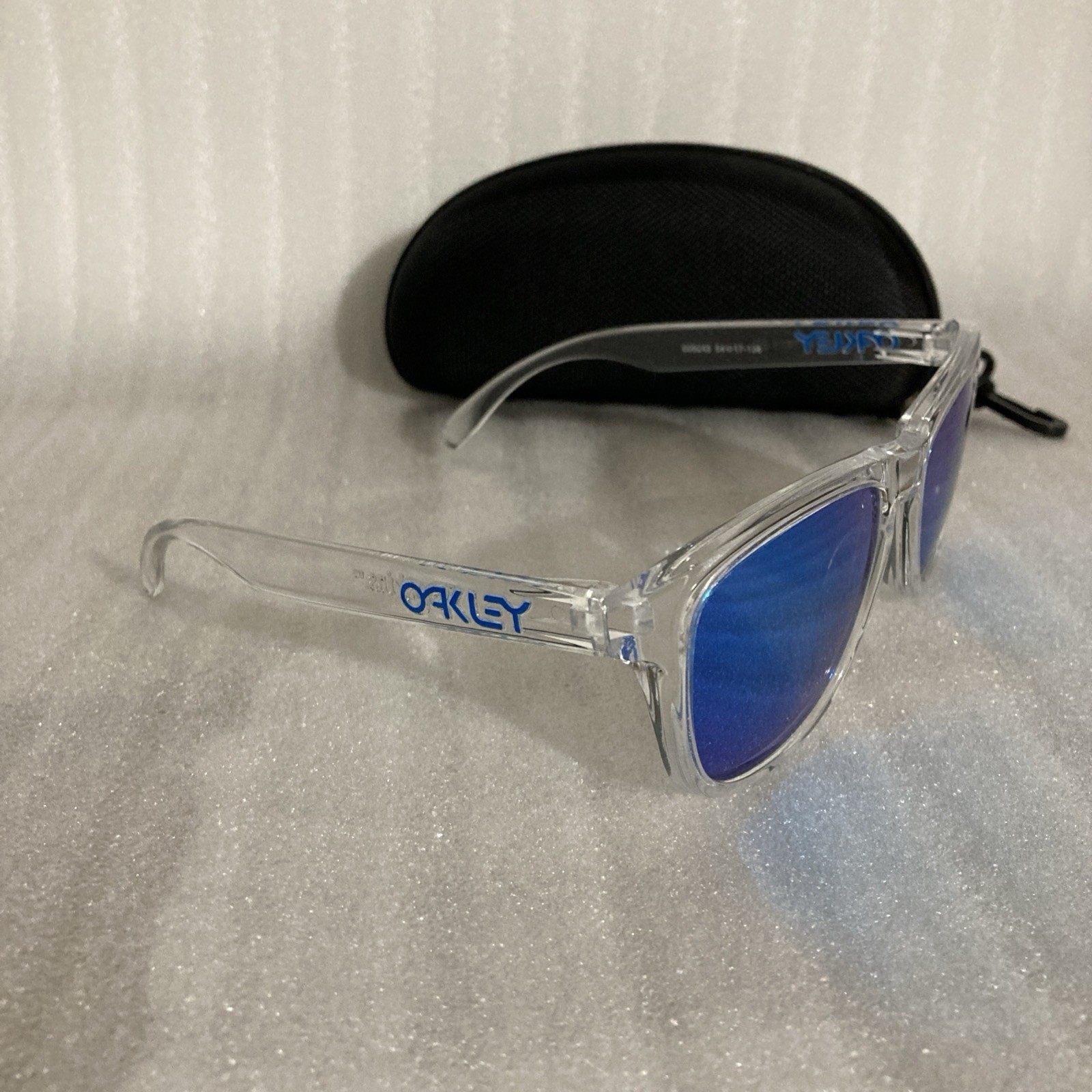 Oakley Frogskins Polarized Sunglasses Blue Lens Sunglasses New
