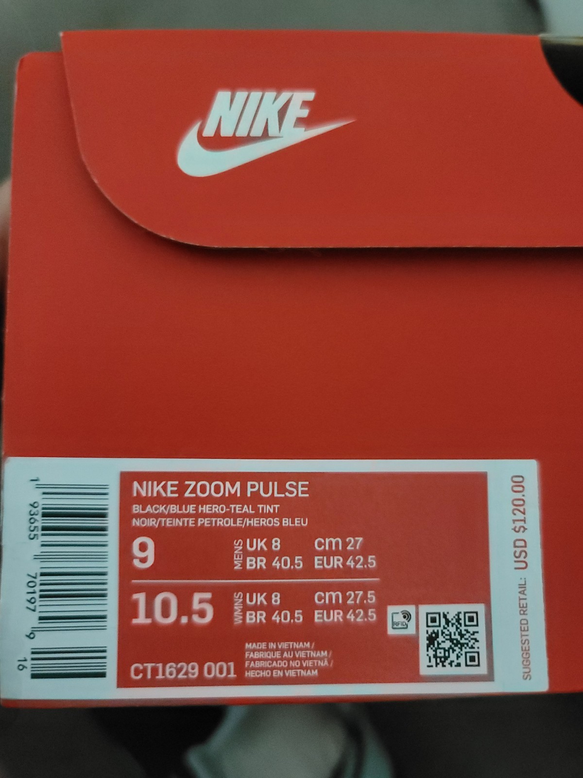 Size 10.5 womens size 9 mens- Nike Zoom Pulse Teal Tint Black limited edition