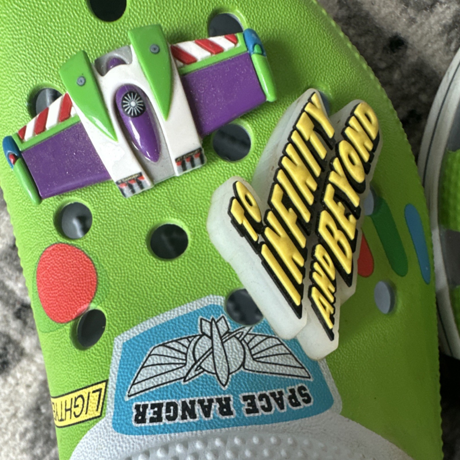 Crocs Toys Story Buzz Lightyear Size J5 Or Men’s 5 Or Women’s 7 Used