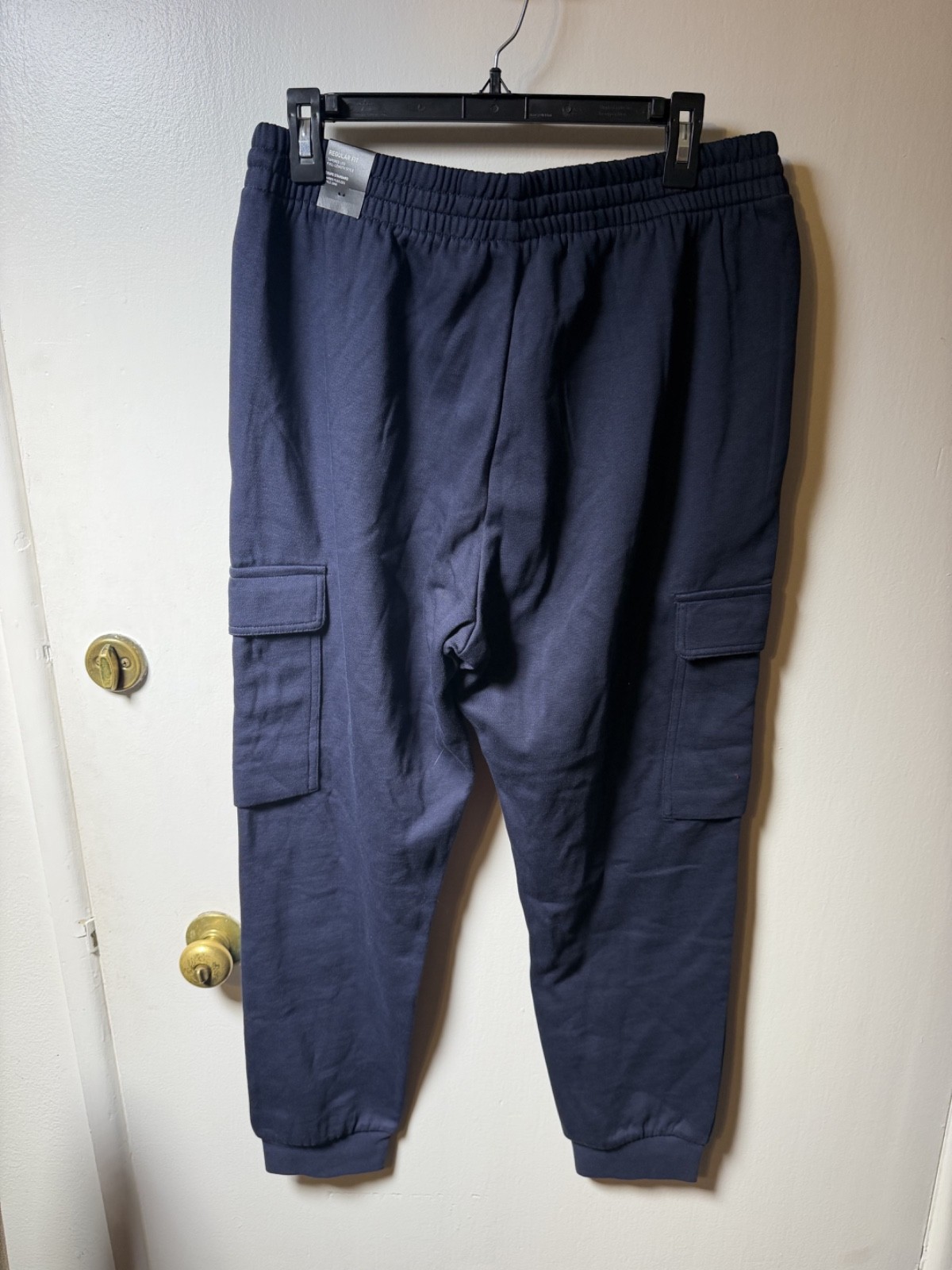 NWT Adidas Men’s Essentials Feel Cozy Cargo Joggers Navy Blue Large Regular fit