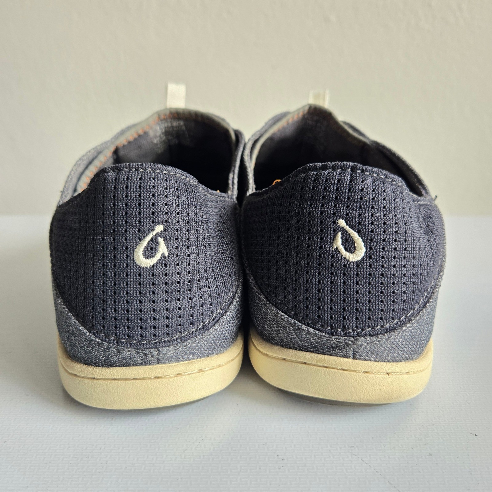 OluKai Nohea Moku Mens 10.5 Charcoal Dark Shadow Boat Shoes Sneakers 10283-6C6C