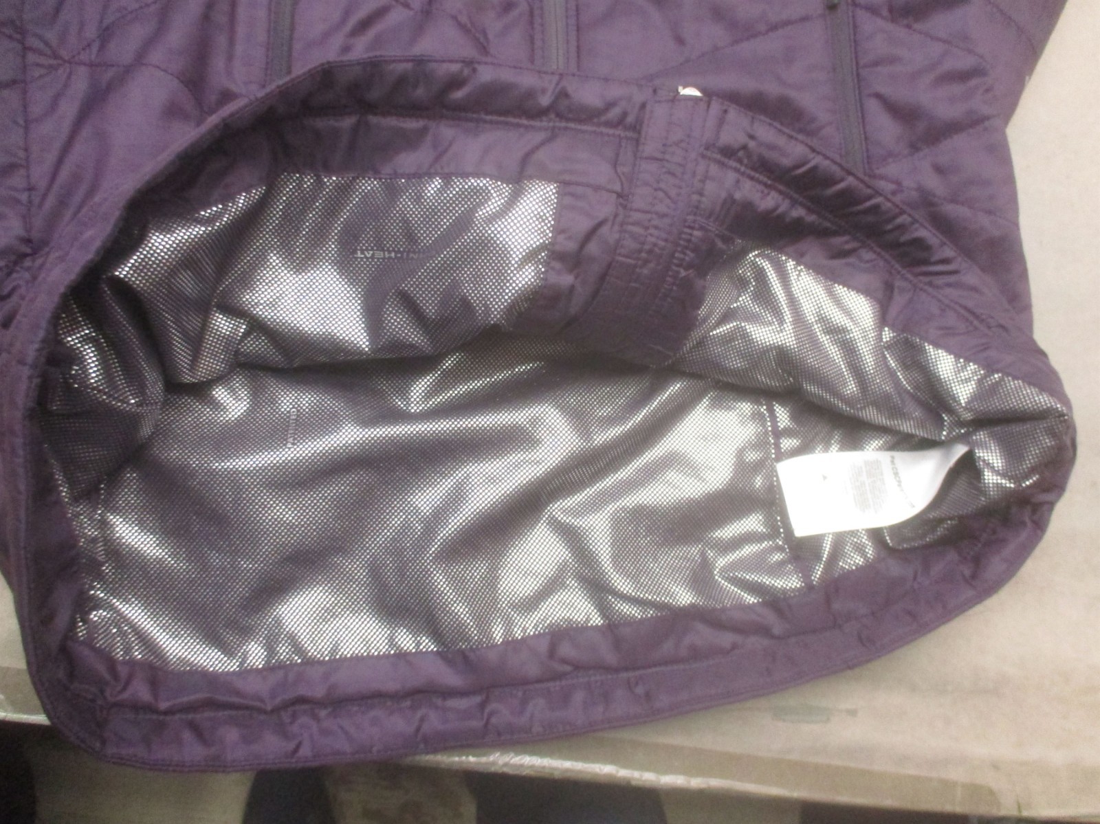 Columbia Size M Women Purple Insulated Pockets Hooded Full Zip Outdoor Parka 206