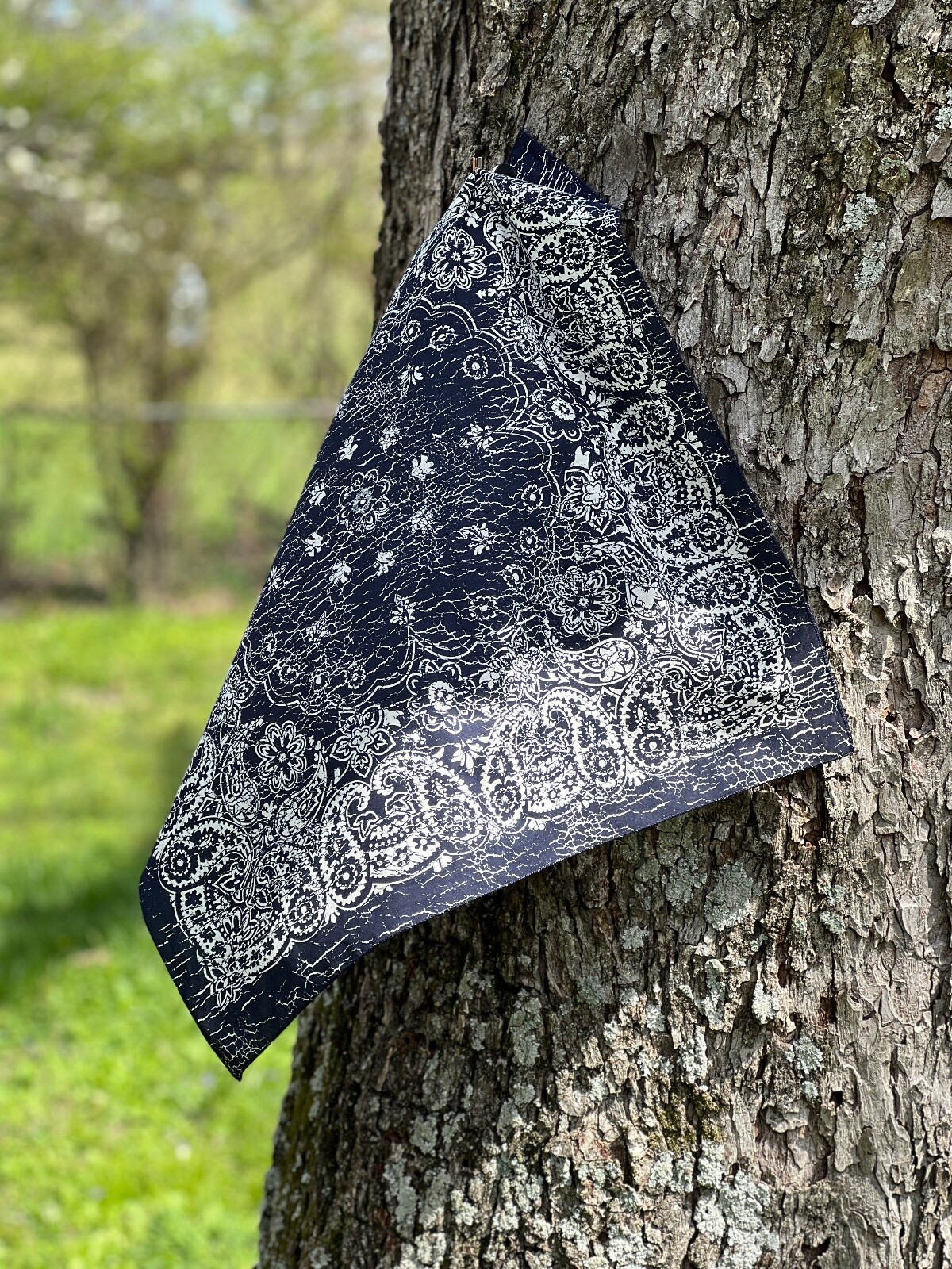 Rustic Navy/Natural Paisley 27×27 Bandanna, Made in USA