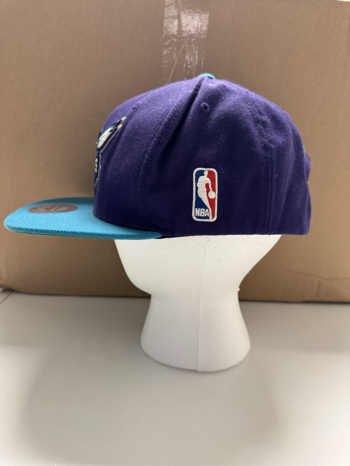 Charlotte Hornets NBA 2 Tone Team Logo Snapback Hat Mitchell & Ness EUC