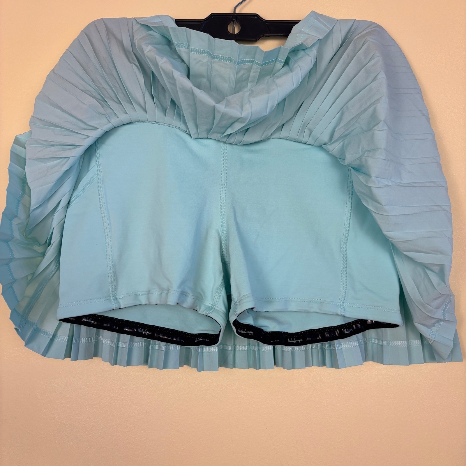 LULULEMON Pleat To Street Skirt II Tranquil Blue/Black Women Size 6 Activewear