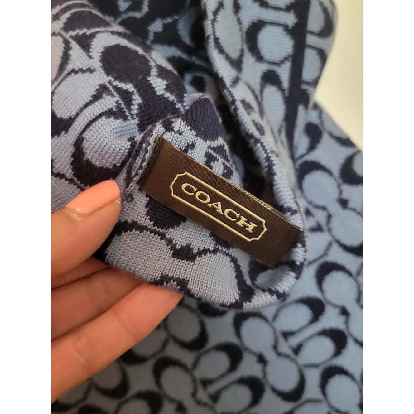 COACH Knit Signature C Logo Beanie Matching Scarf Set Two-Tone Blue