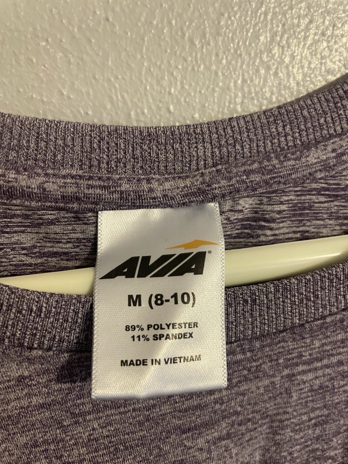 Avia Women’s Activewear Pullover Top Purple Long Sleeve Crew Neck Stretch M