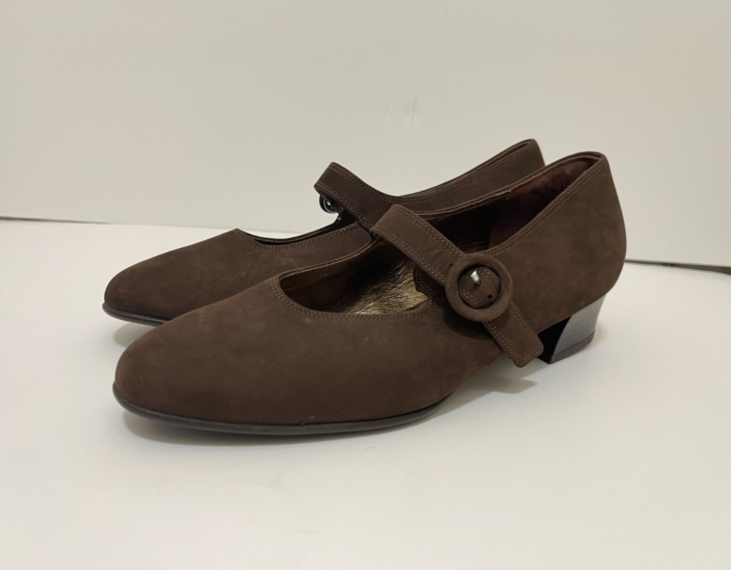 NWOB NEW Theresia Gaby Mary Jane Brown Suede German comfort shoes 5.5G US 7