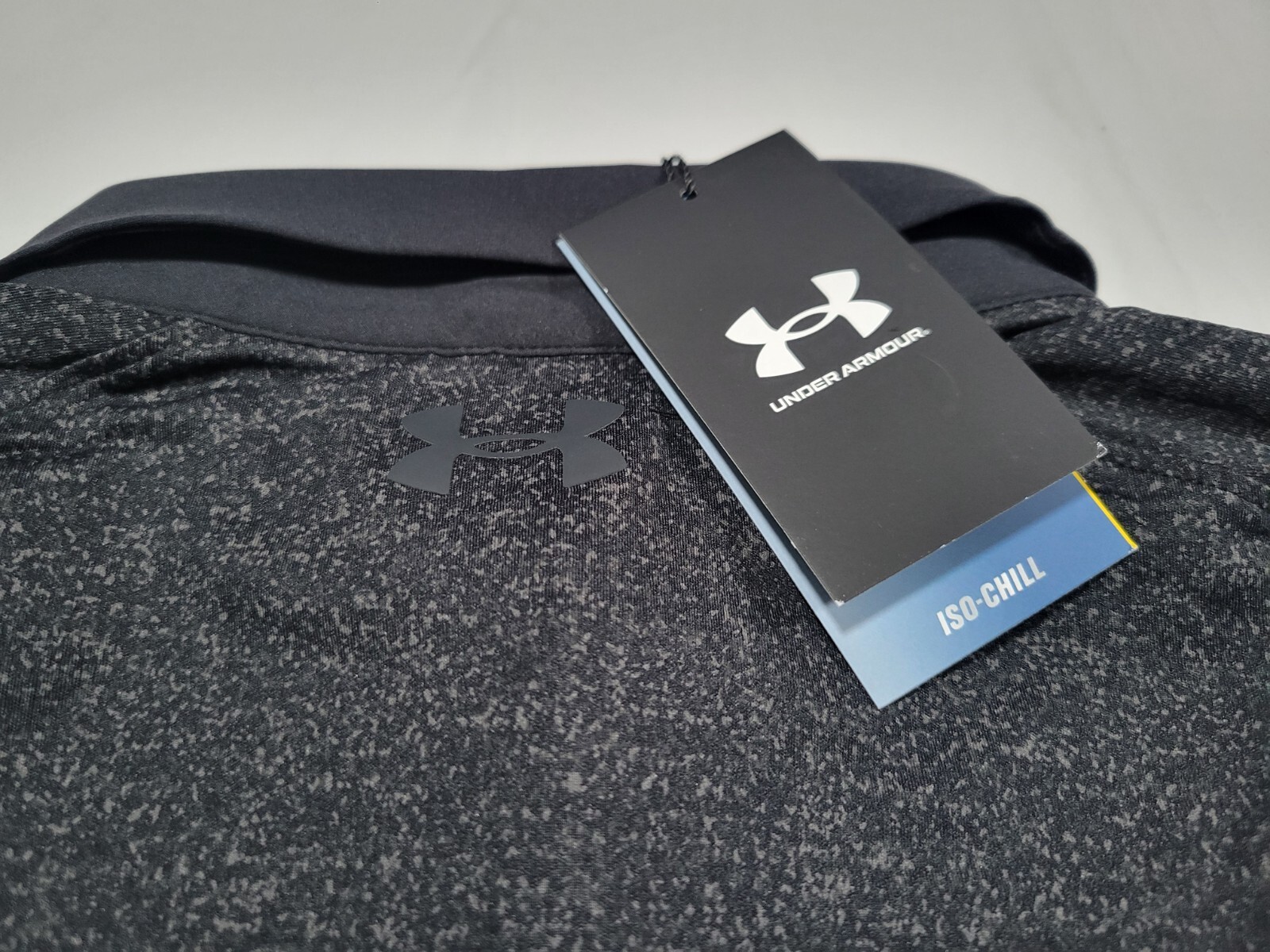 Under Armour ISO Chill Polo Mens Performance Loose SL 1377294-001 Black