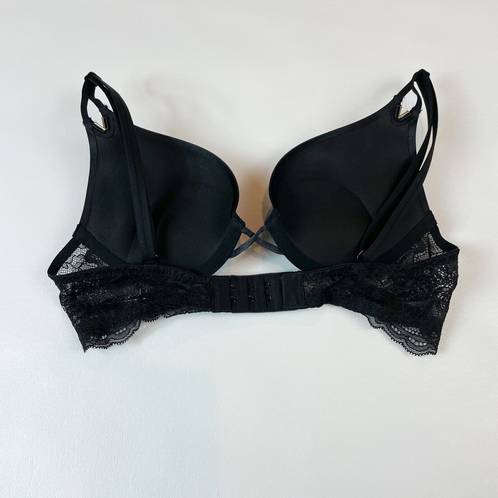VICTORIA SECRET BOMBSHELL BRA ADD 2 CUP PLUNGE Super Push UP NEW Shine Strap