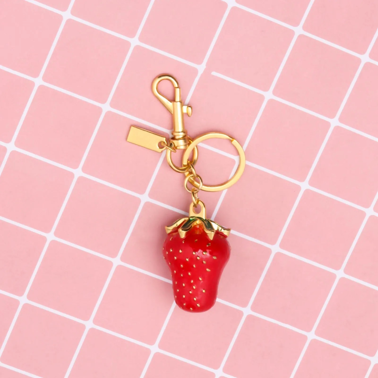 Trendy Strawberry Bag Charm Keychain Resin and Metal Brass Keychain Ornament🍓