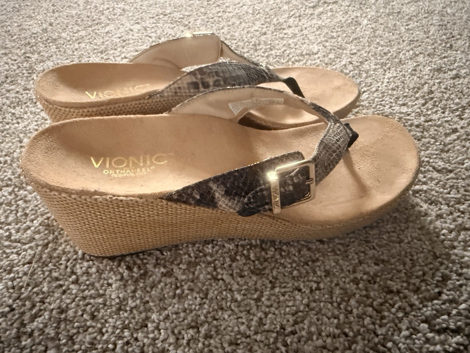 Vionic Women’s Polina Snakeskin Print Wedge Sandals Flip Flop Heal NEW Size 10